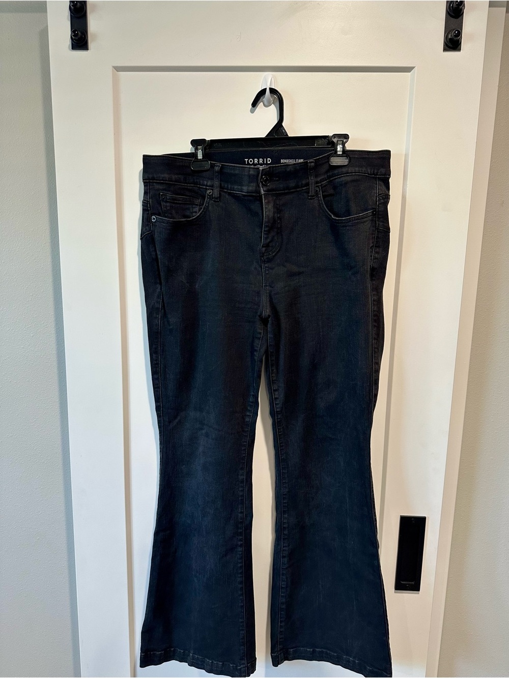 Torrid Bombshell Flare Jeans Black Premium Stretch Size 18 Tall